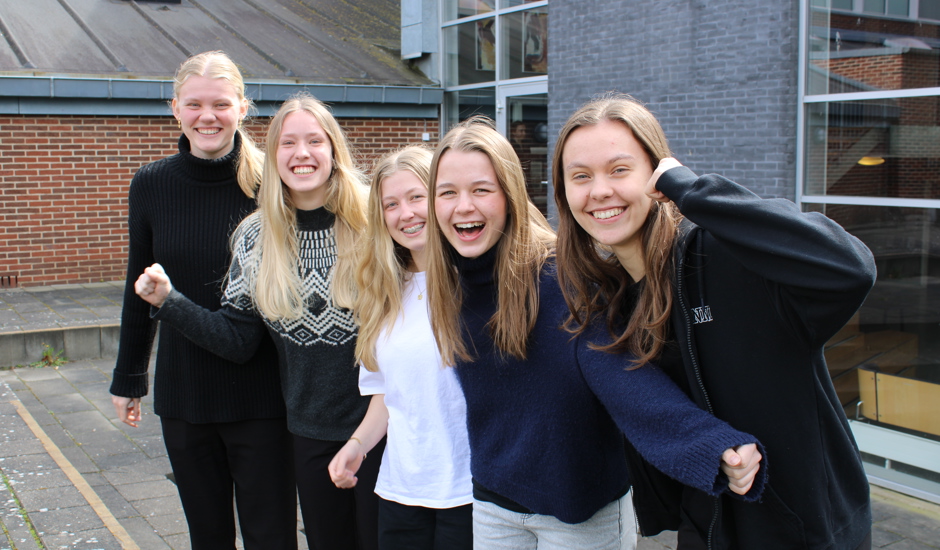 B1 (12)